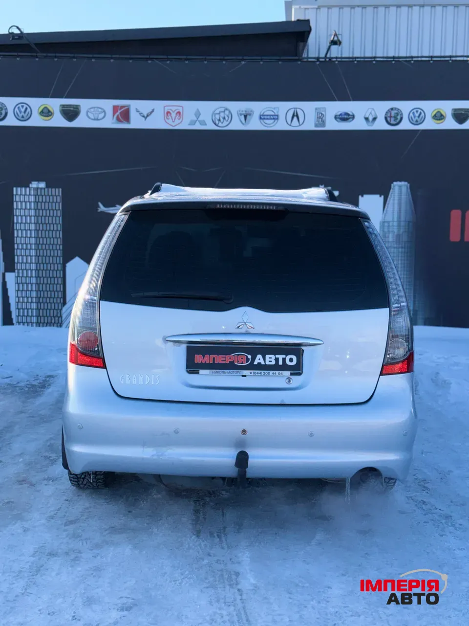 Mitsubishi Grandis - фото 4