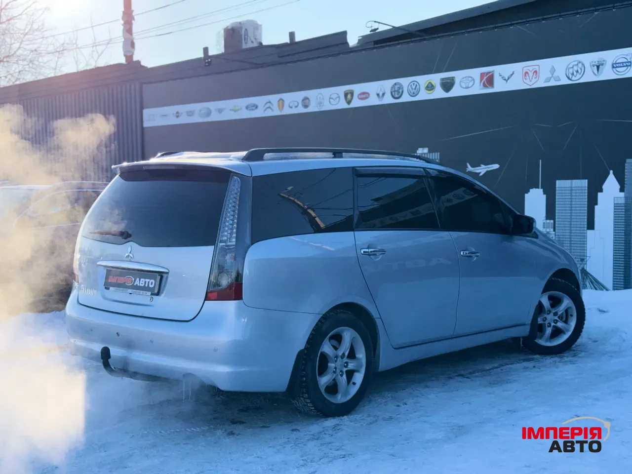 Mitsubishi Grandis - фото 6