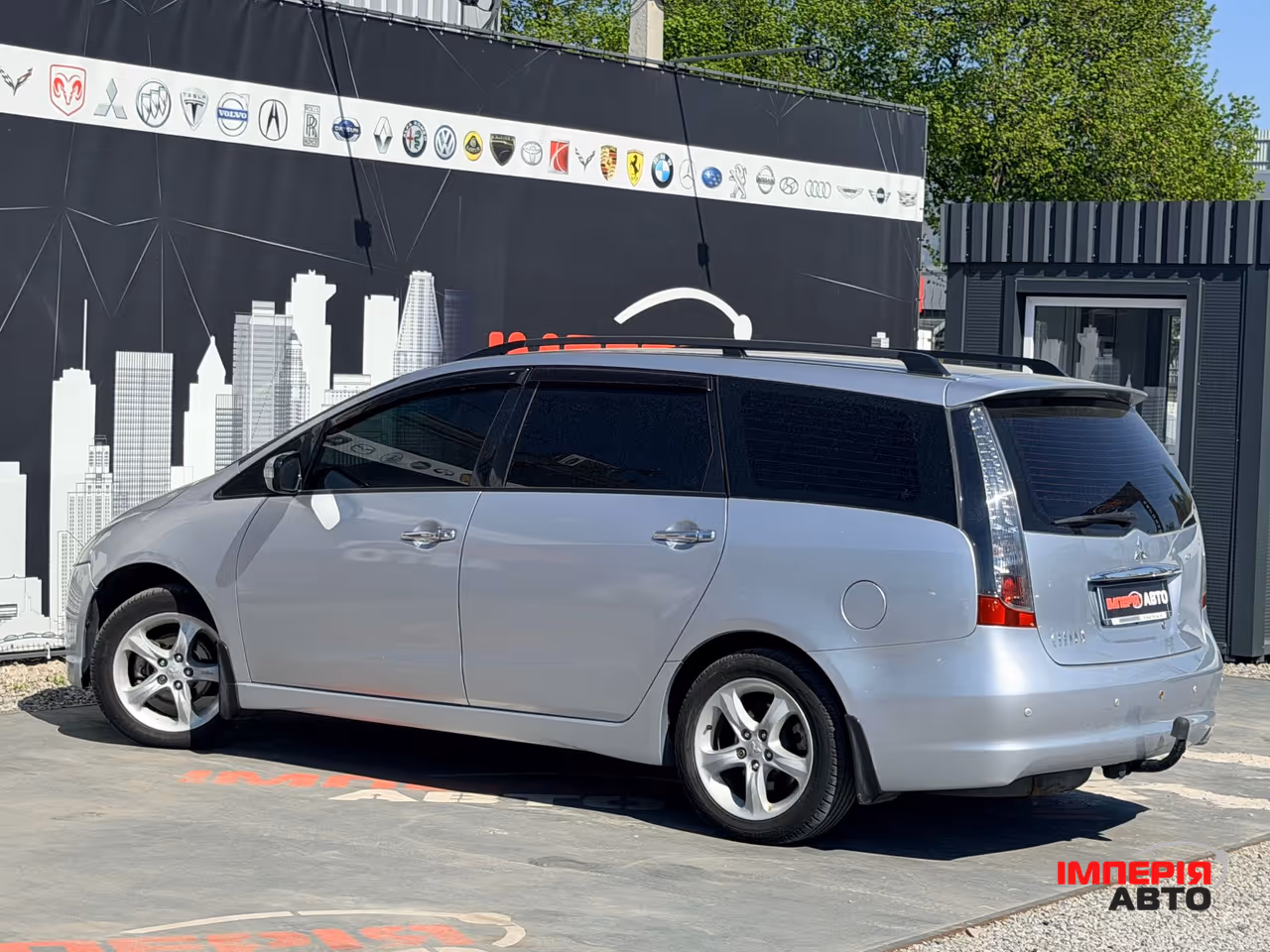 Mitsubishi Grandis - фото 4