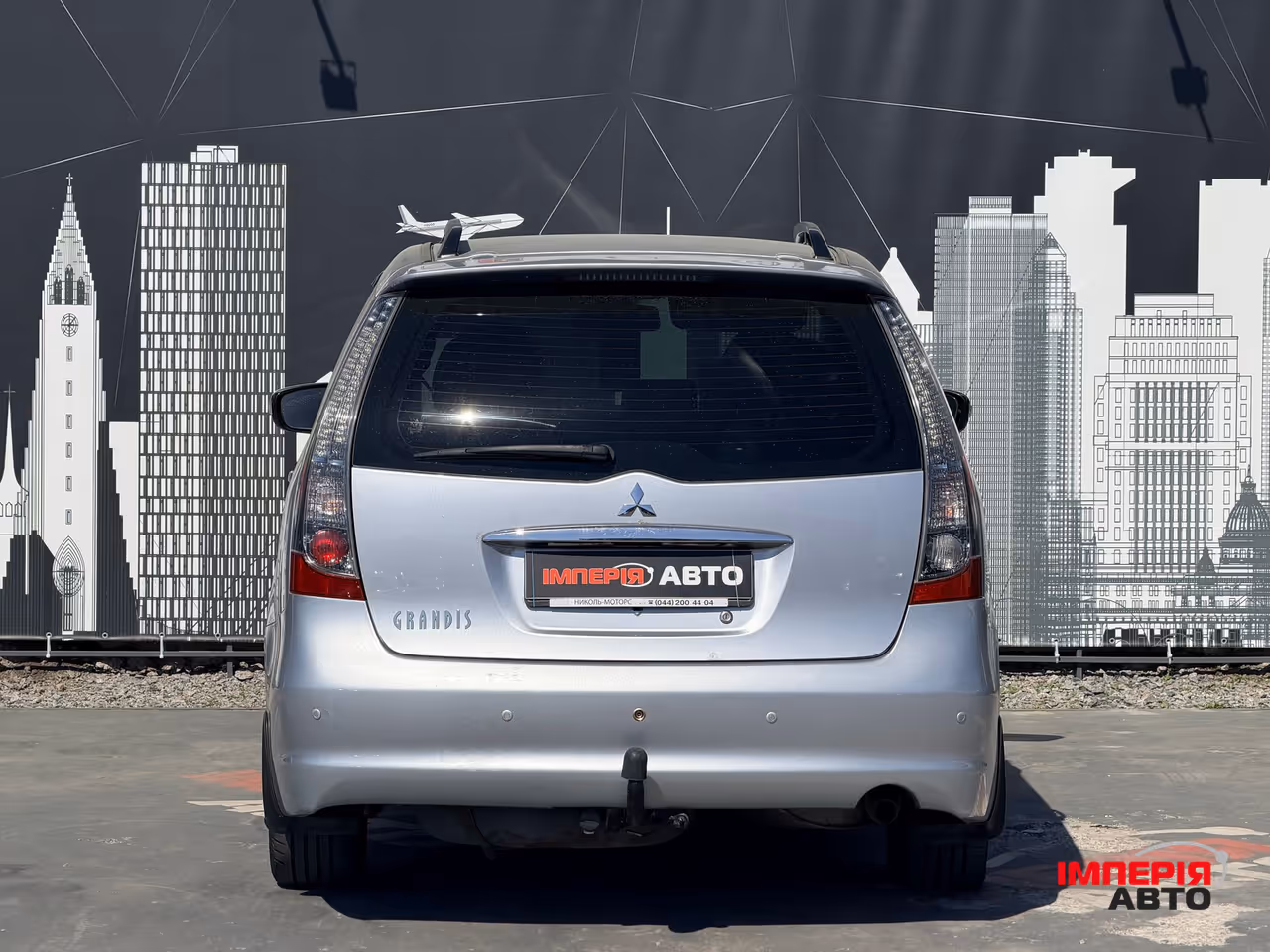 Mitsubishi Grandis - фото 6