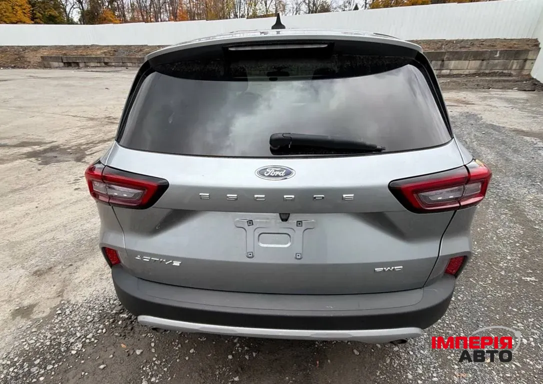 Ford Escape - фото 6