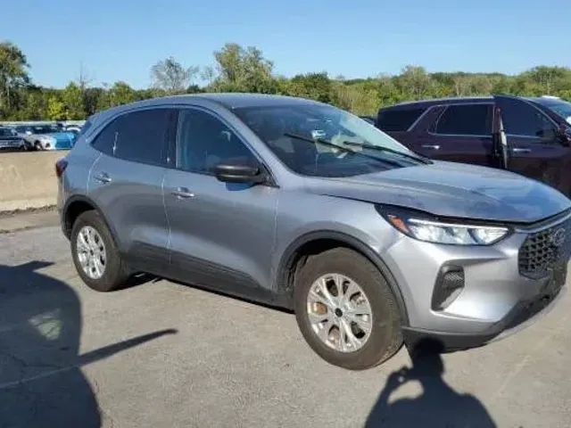 Ford Escape - фото 2