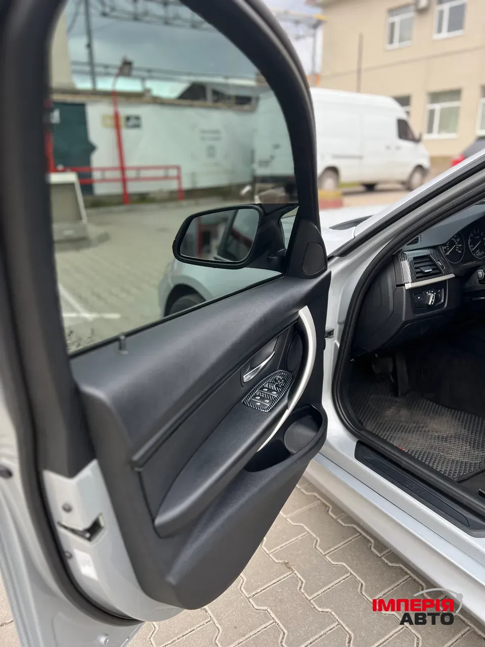 BMW 3 серії - фото 11