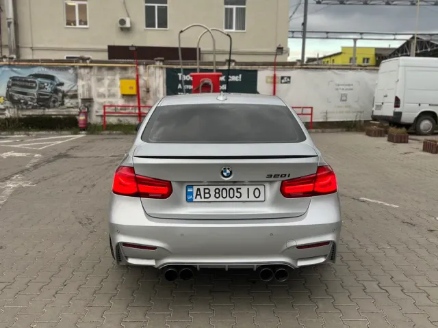 BMW 3 серії - фото 4