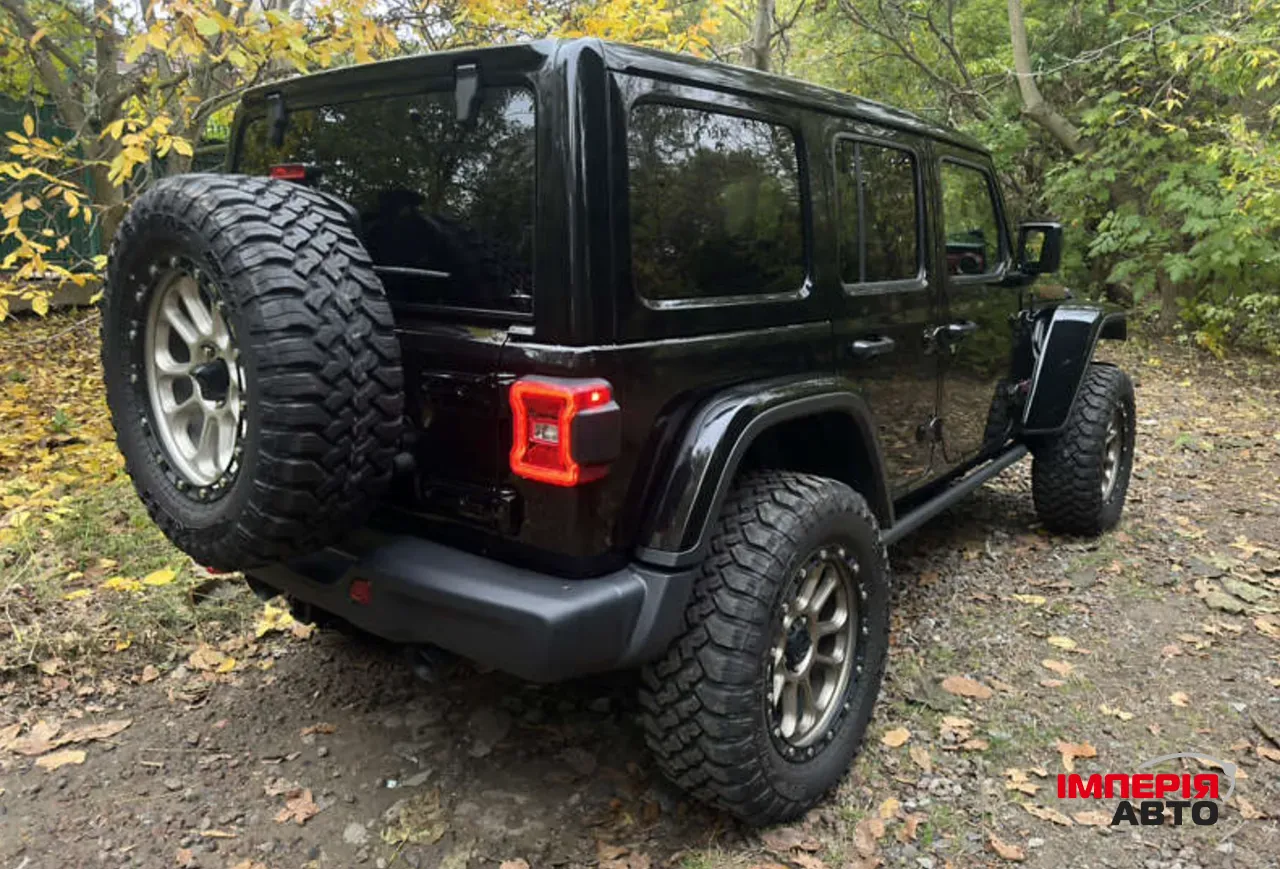 Jeep Wrangler - фото 5