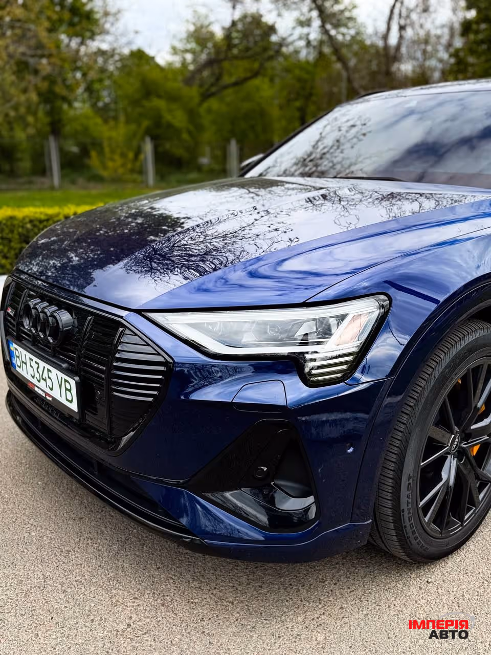 Audi e-tron - фото 5