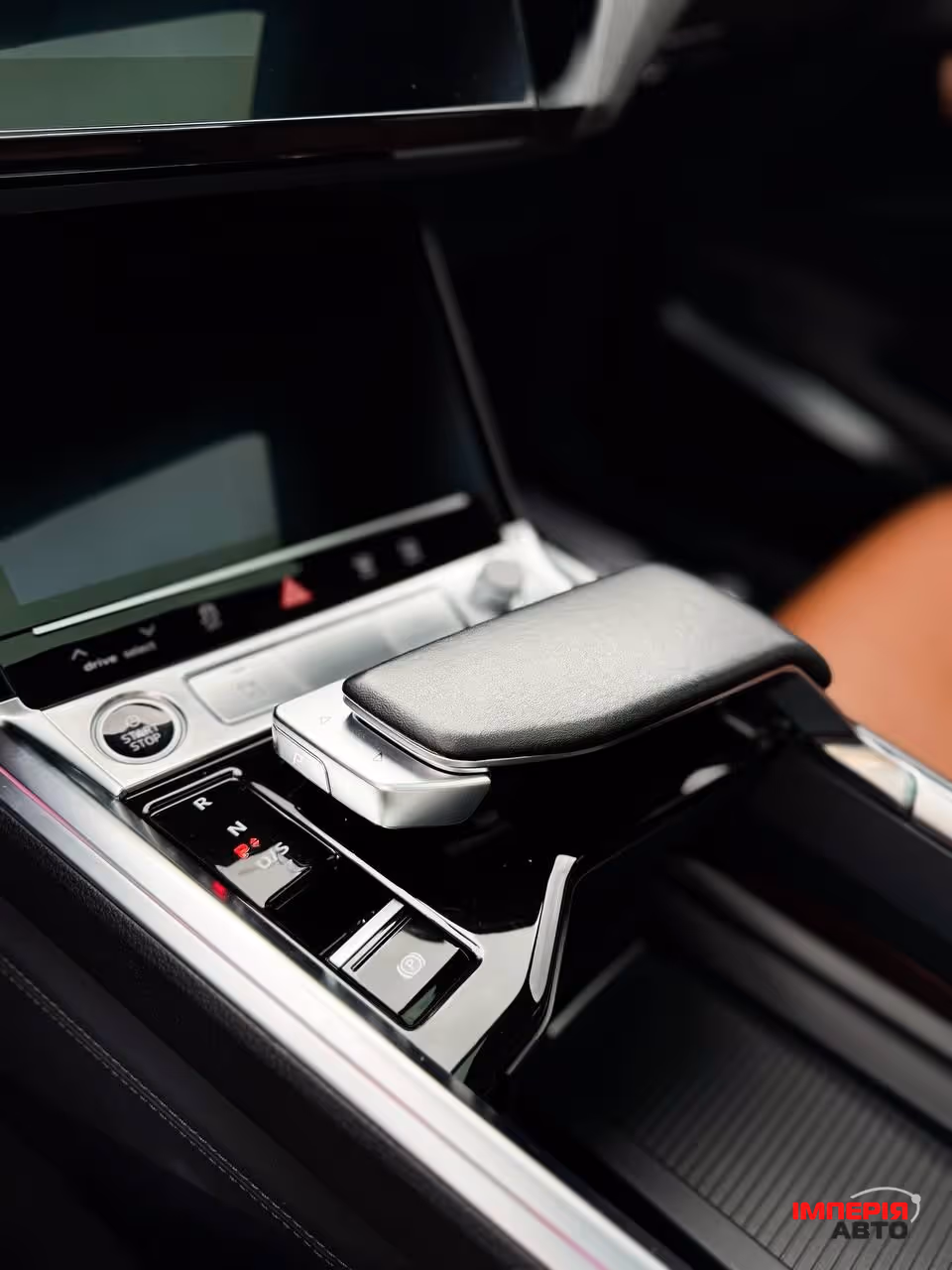 Audi e-tron - фото 16