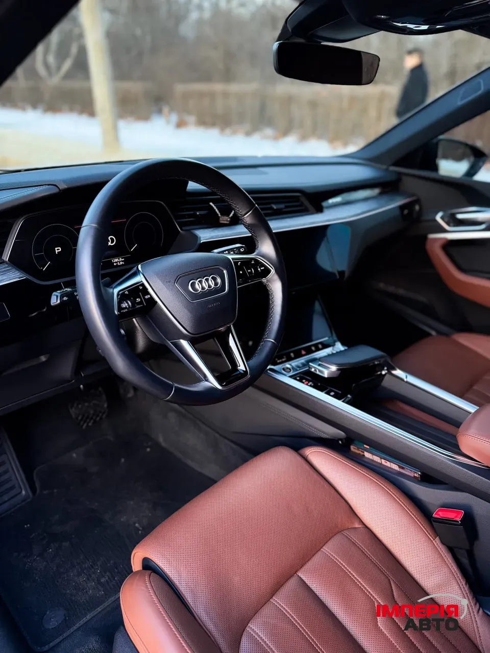 Audi e-tron - фото 22