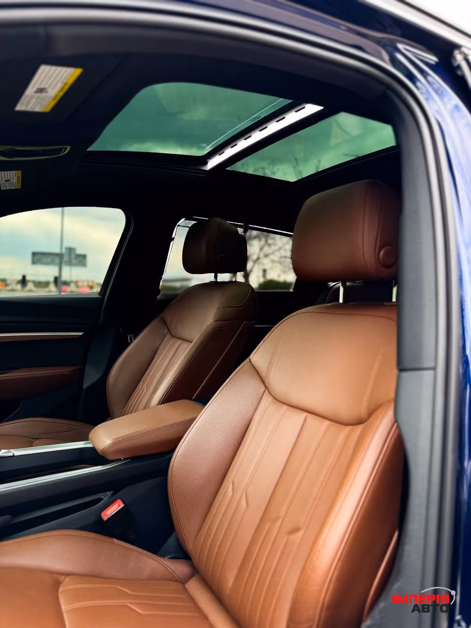 Audi e-tron - фото 10