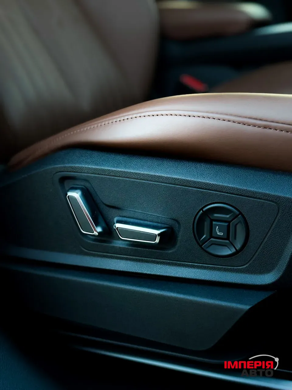 Audi e-tron - фото 17