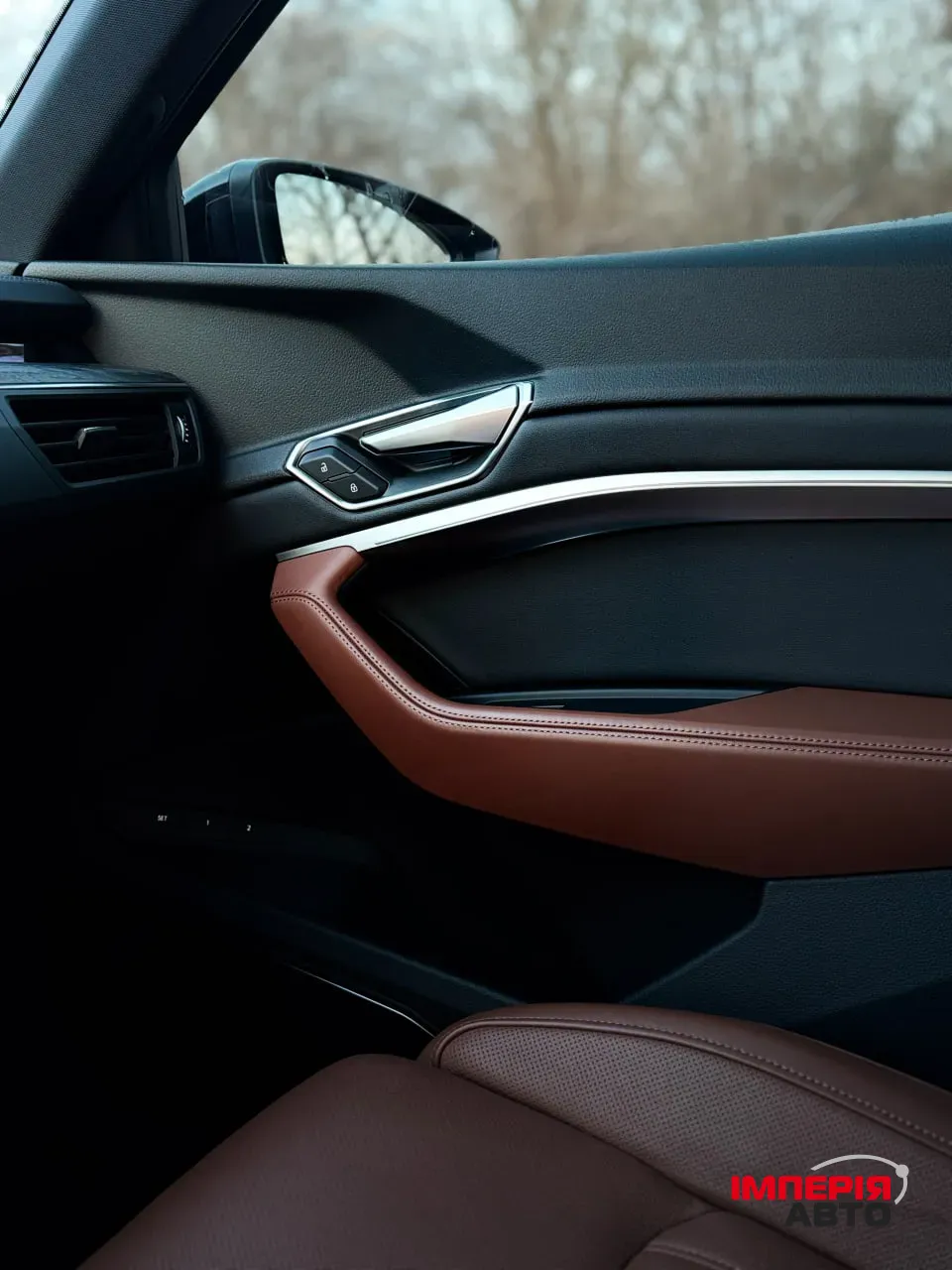 Audi e-tron - фото 27