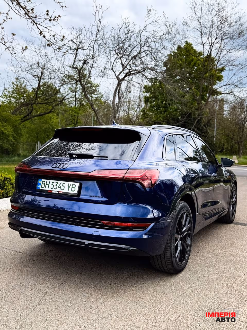 Audi e-tron - фото 6
