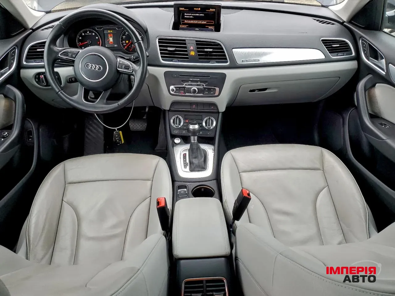 Audi Q3 - фото 8