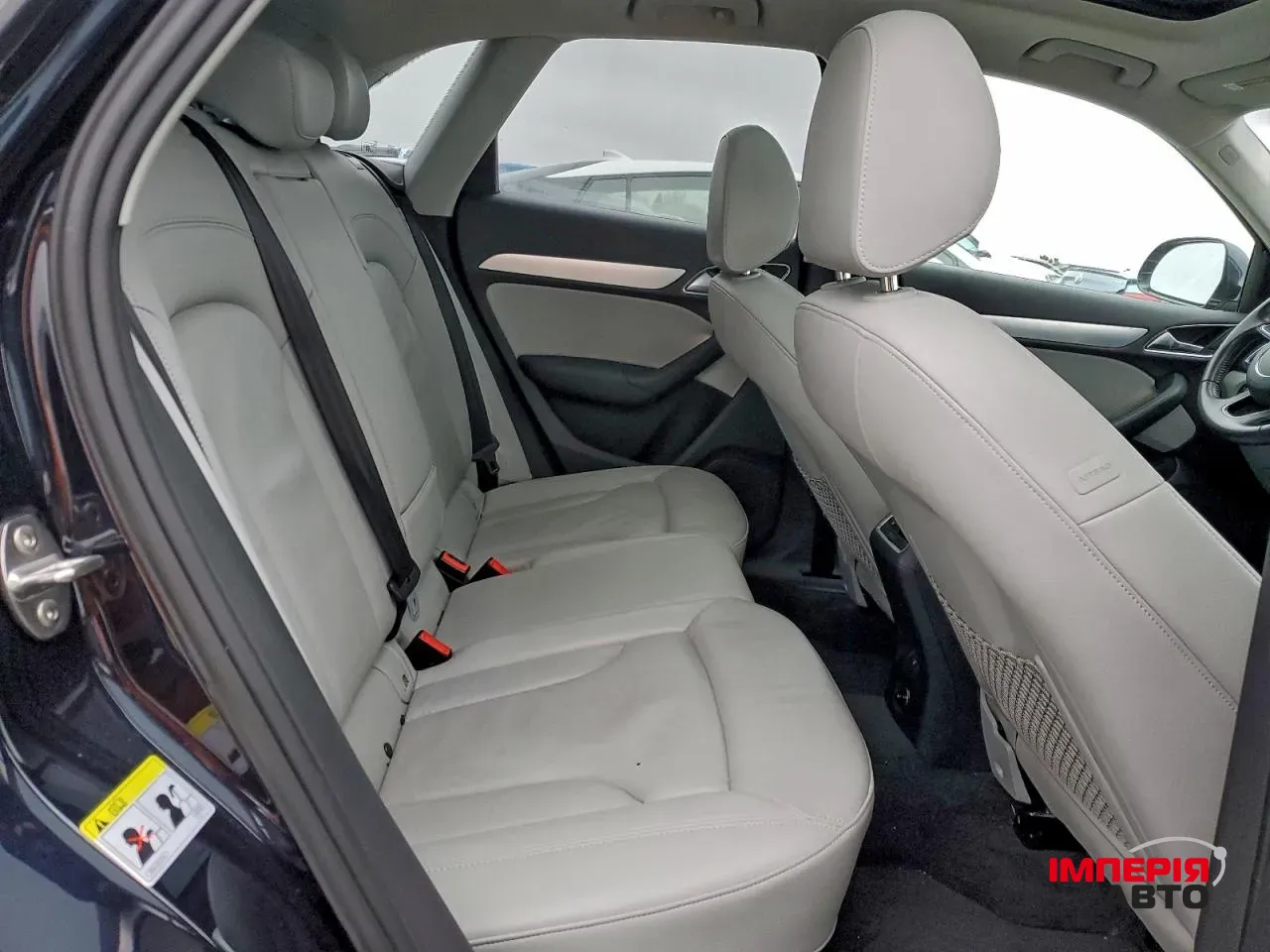 Audi Q3 - фото 11