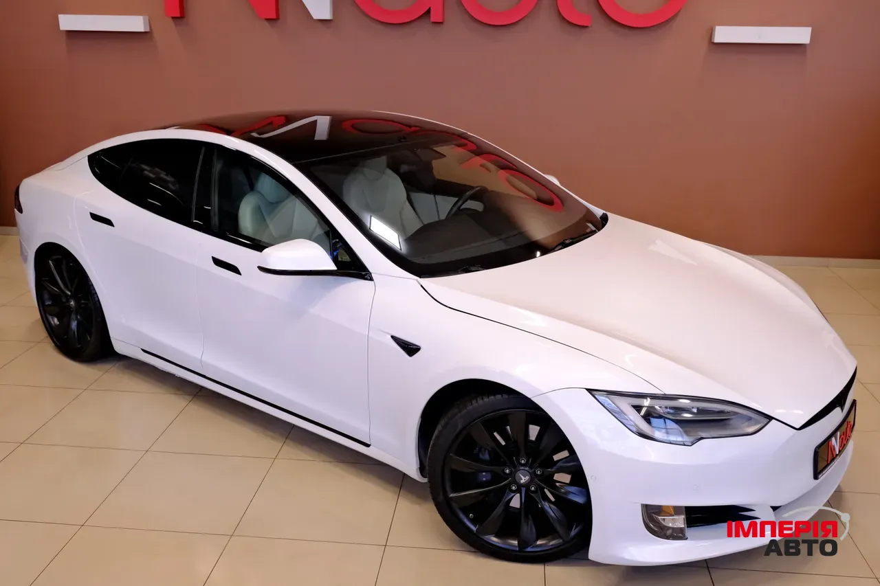 Tesla Model S - фото 4