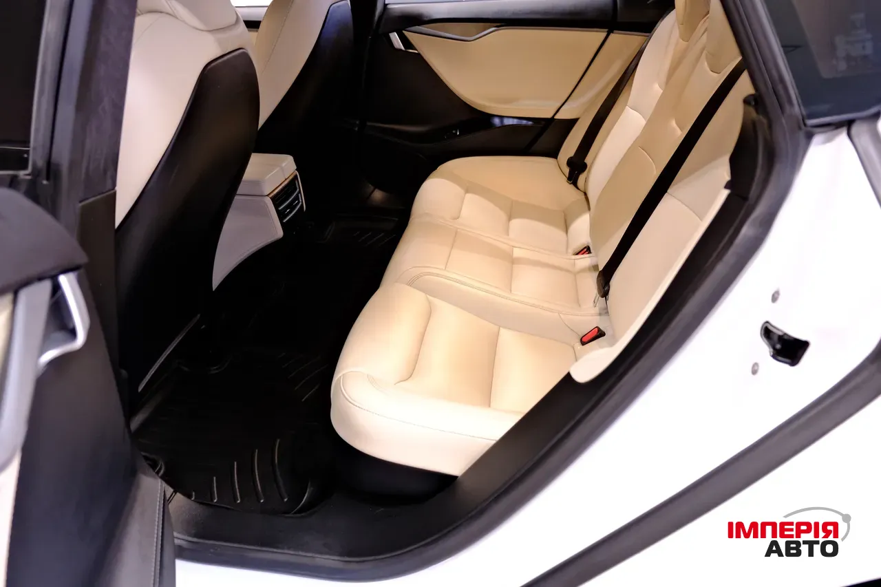 Tesla Model S - фото 8