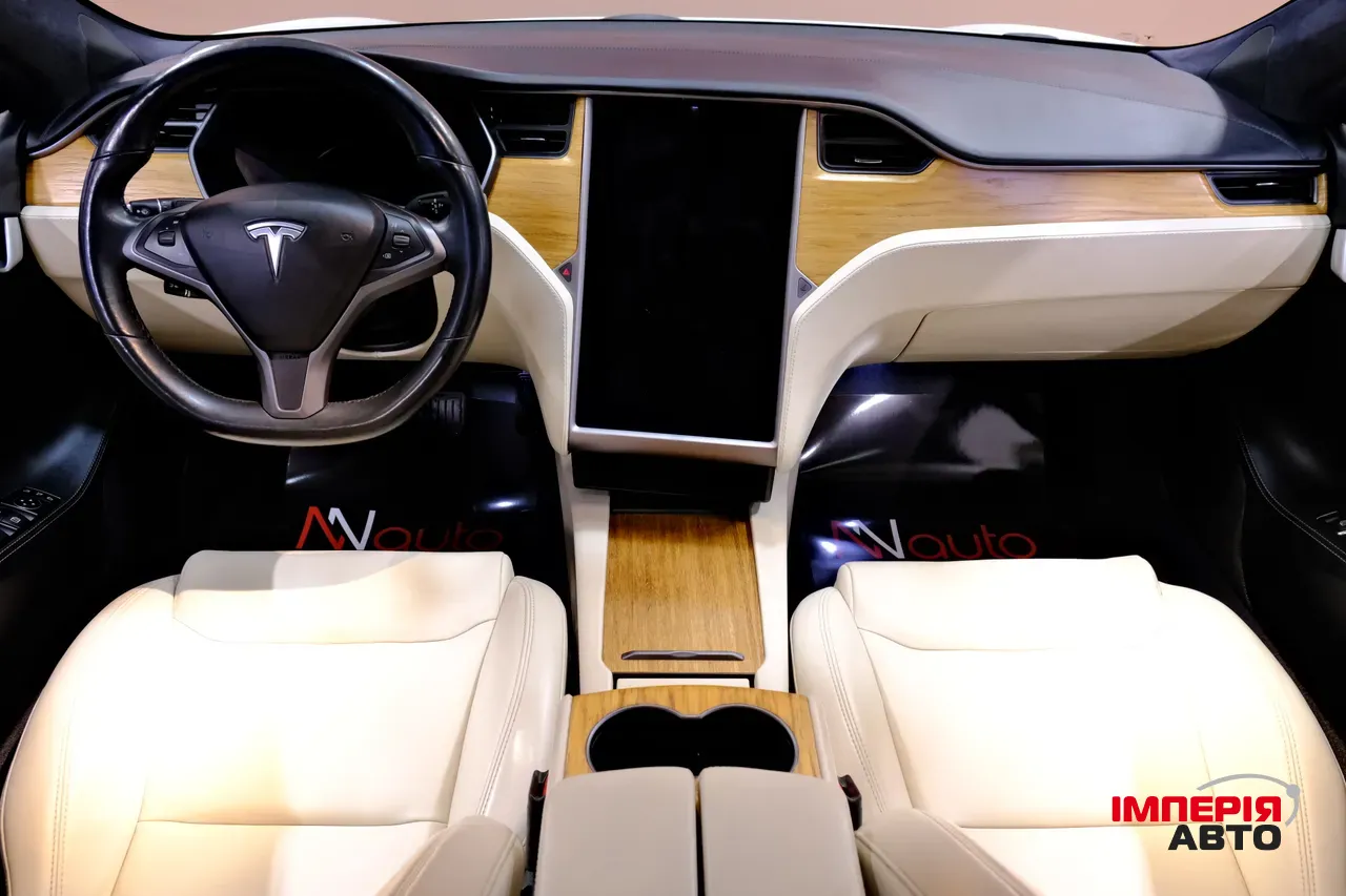 Tesla Model S - фото 7
