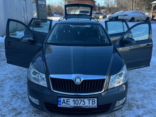 Skoda Octavia - фото 1