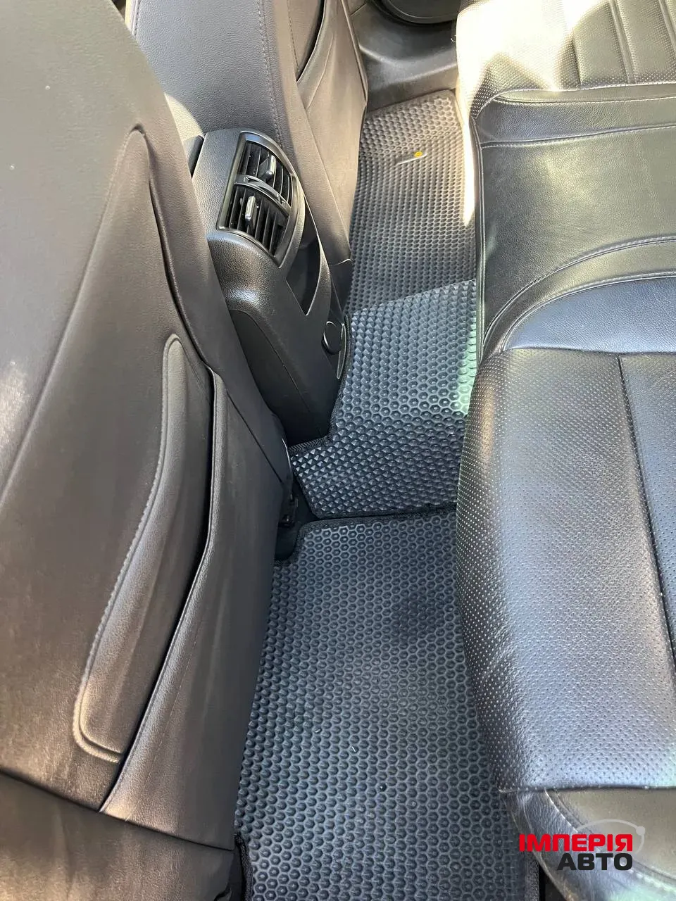 Opel Insignia - фото 10