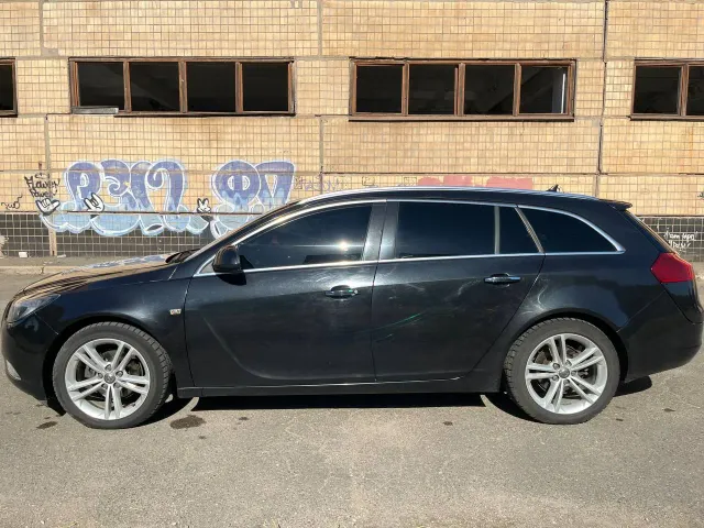 Opel Insignia - фото 2
