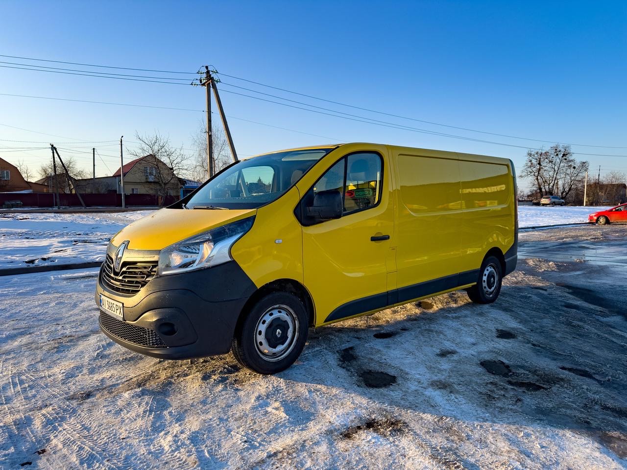 Renault Trafic - фото 10