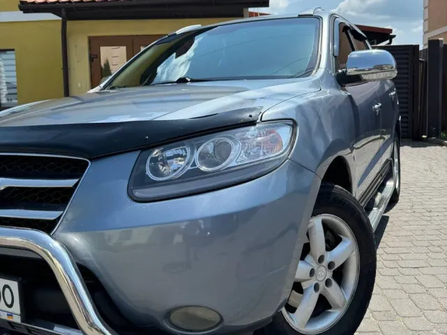 Hyundai Santa Fe - фото 3