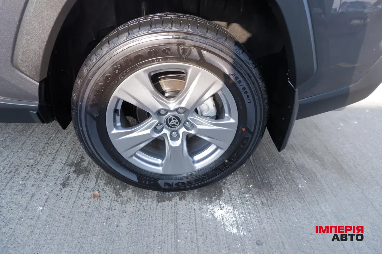 Toyota RAV4 - фото 2