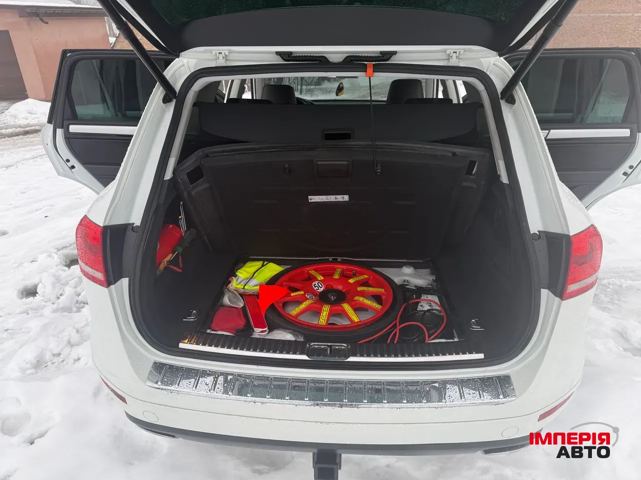 Volkswagen Touareg - фото 9