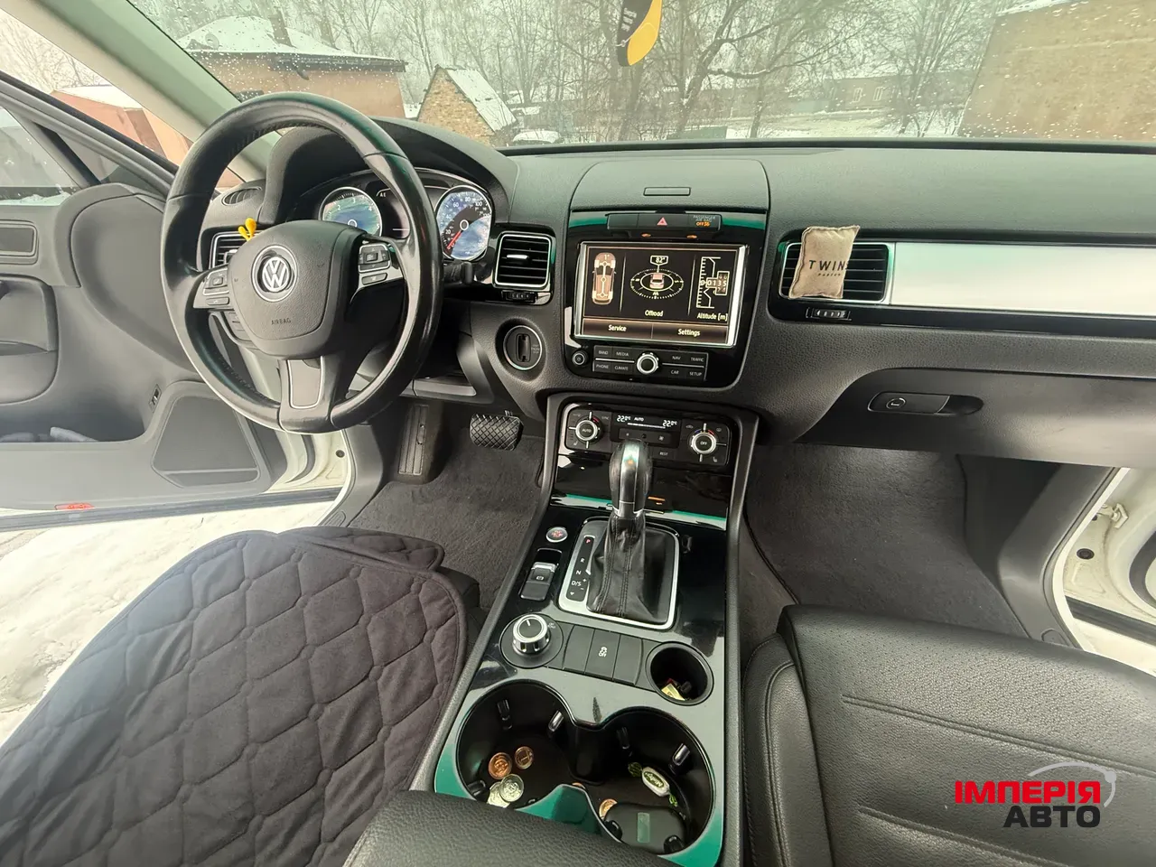 Volkswagen Touareg - фото 12