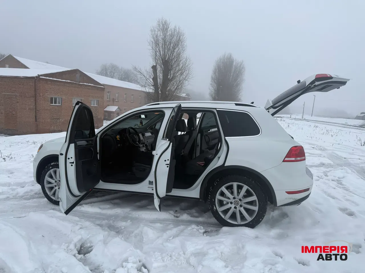 Volkswagen Touareg - фото 5