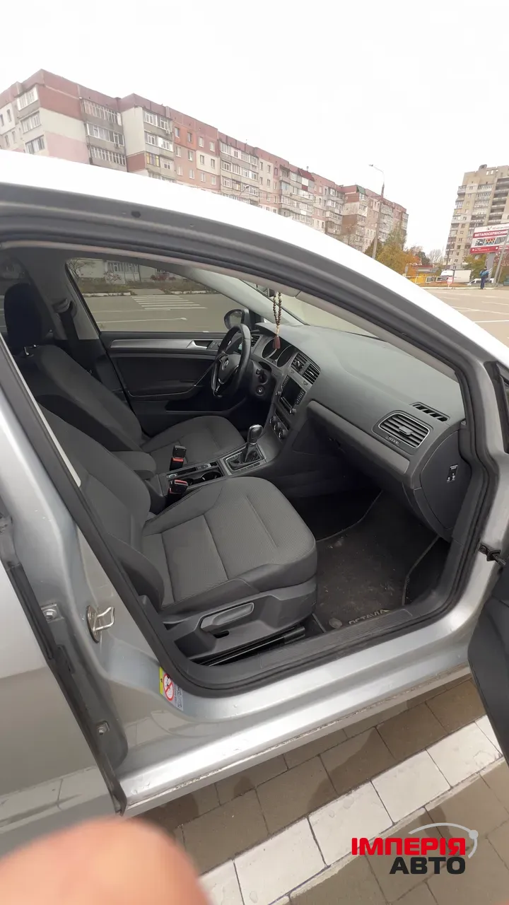 Volkswagen Golf - фото 15