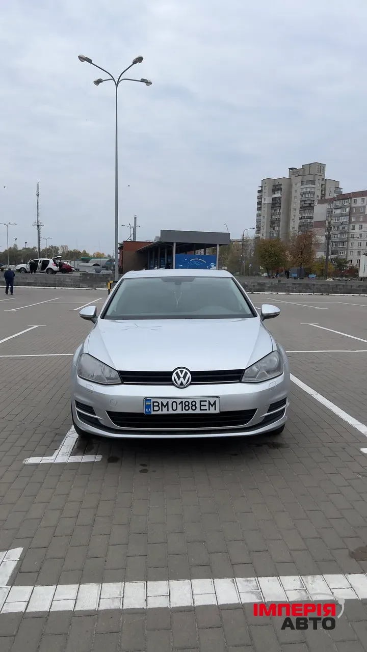 Volkswagen Golf - фото 1