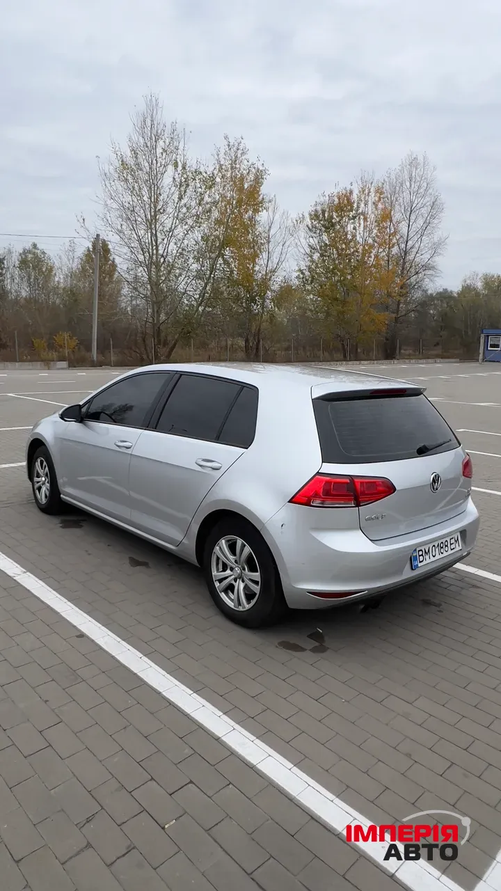 Volkswagen Golf - фото 6