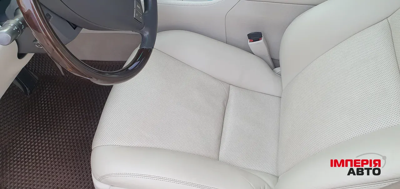 Lexus LS - фото 17