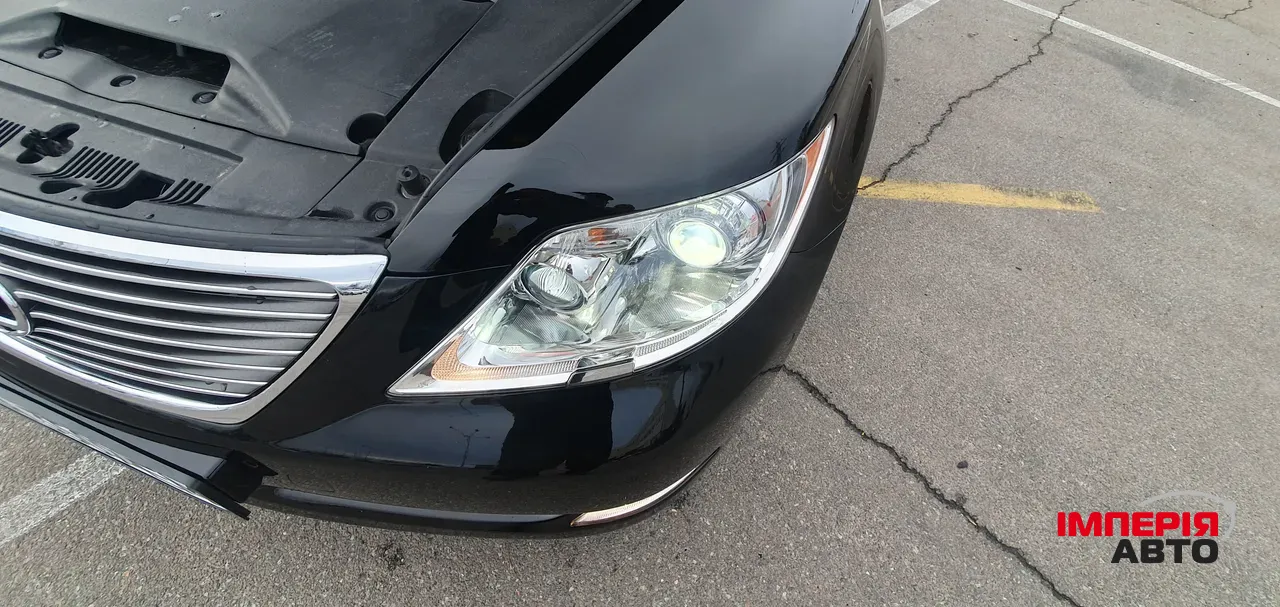 Lexus LS - фото 12