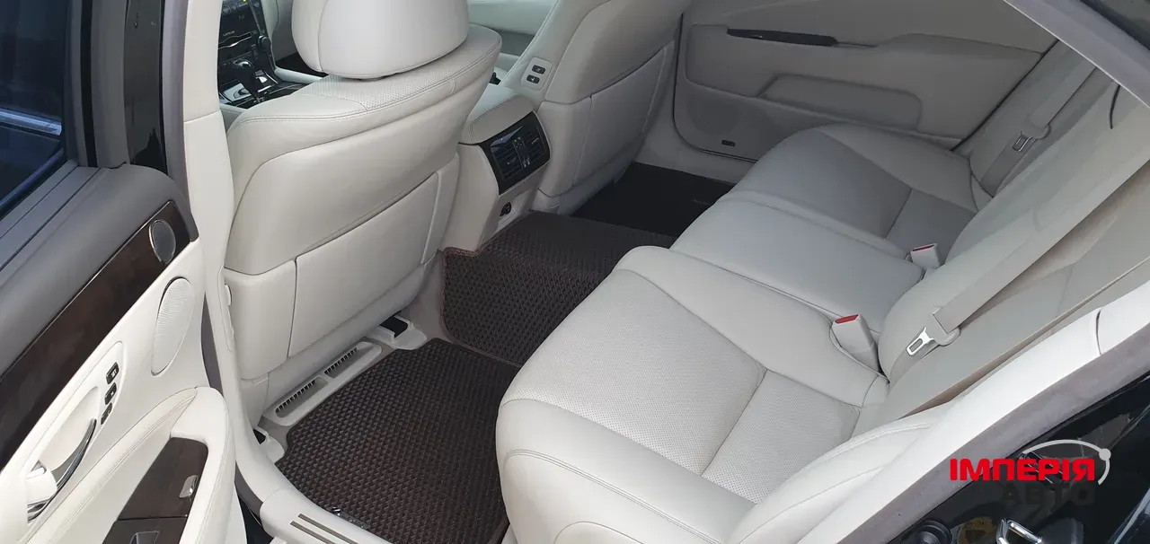 Lexus LS - фото 15