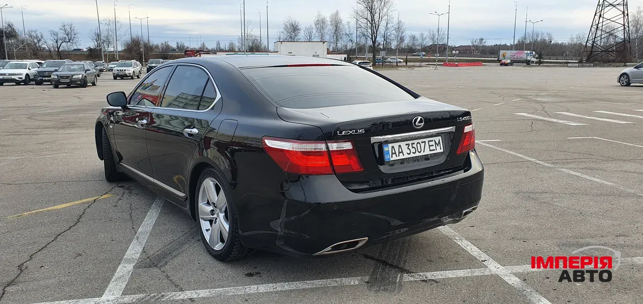 Lexus LS - фото 27