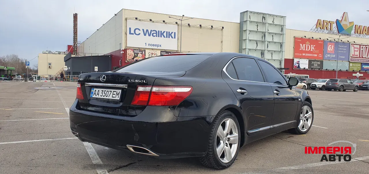 Lexus LS - фото 10