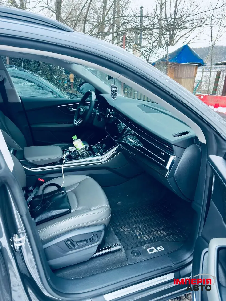 Audi Q8 - фото 14