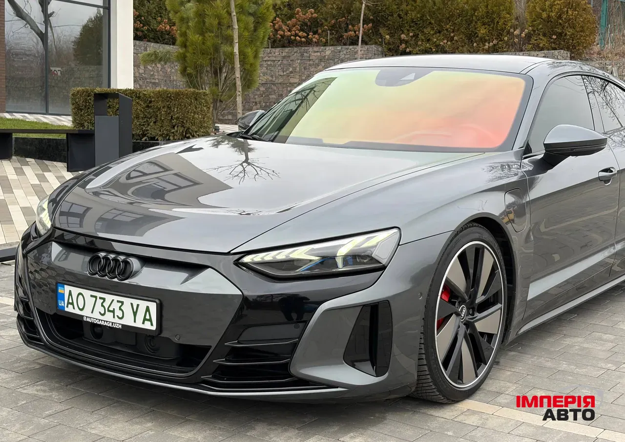 Audi e-tron GT - фото 5