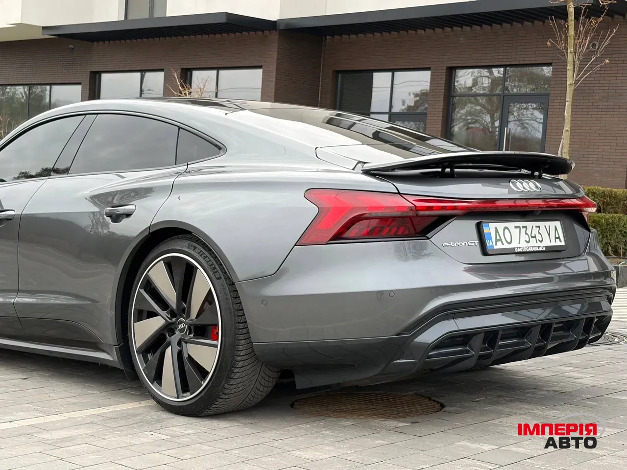 Audi e-tron GT - фото 13