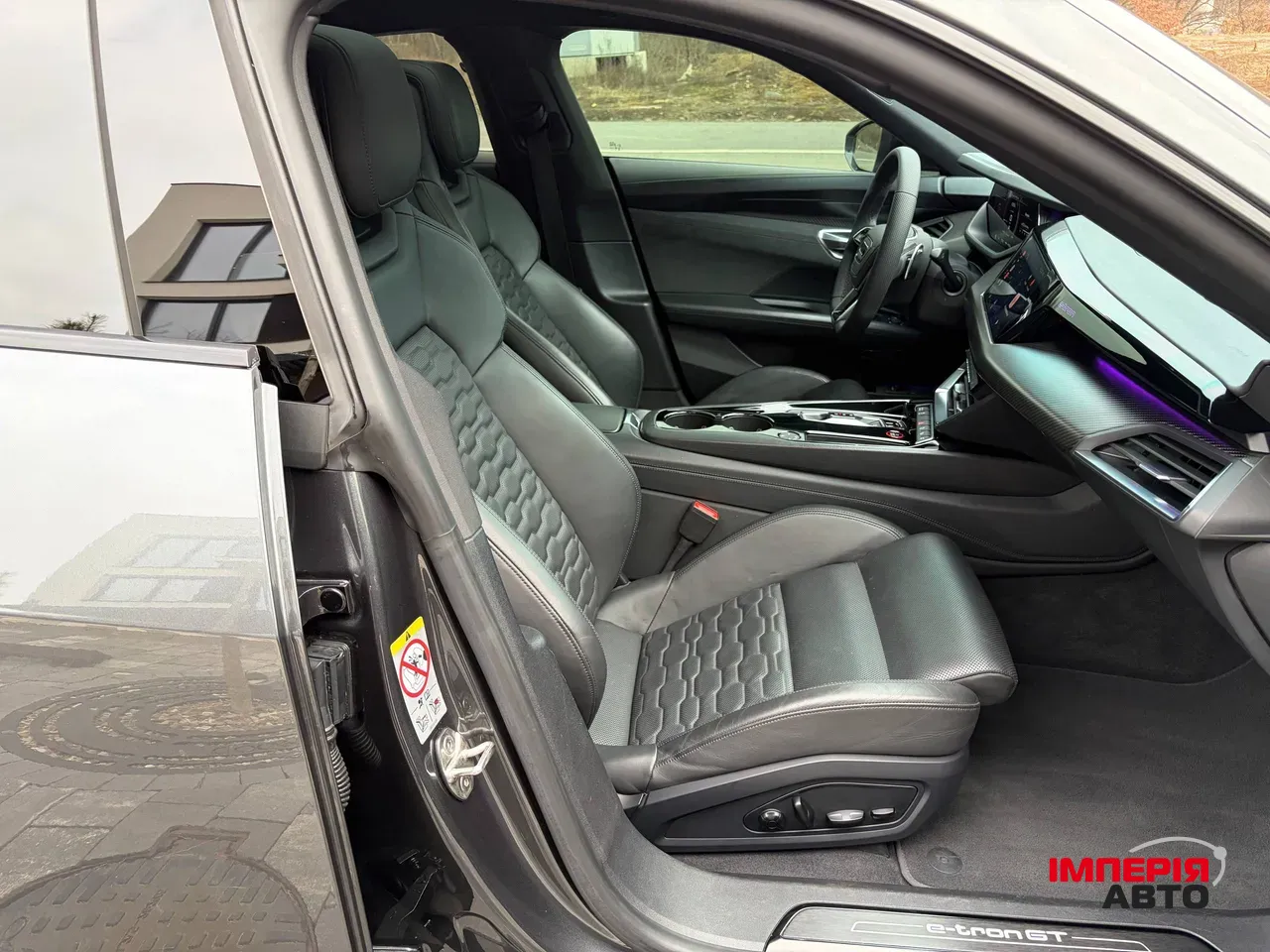 Audi e-tron GT - фото 14
