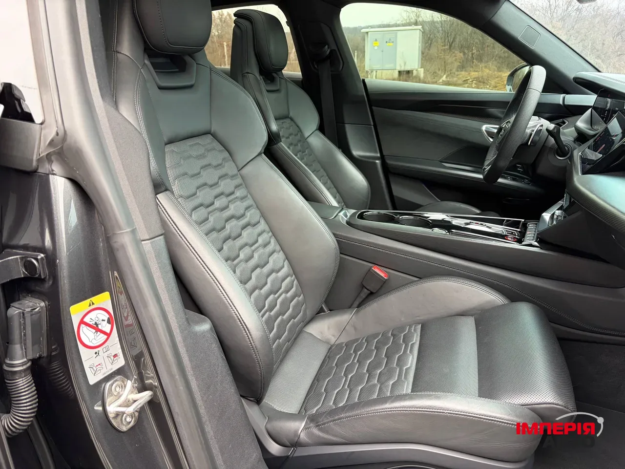 Audi e-tron GT - фото 19