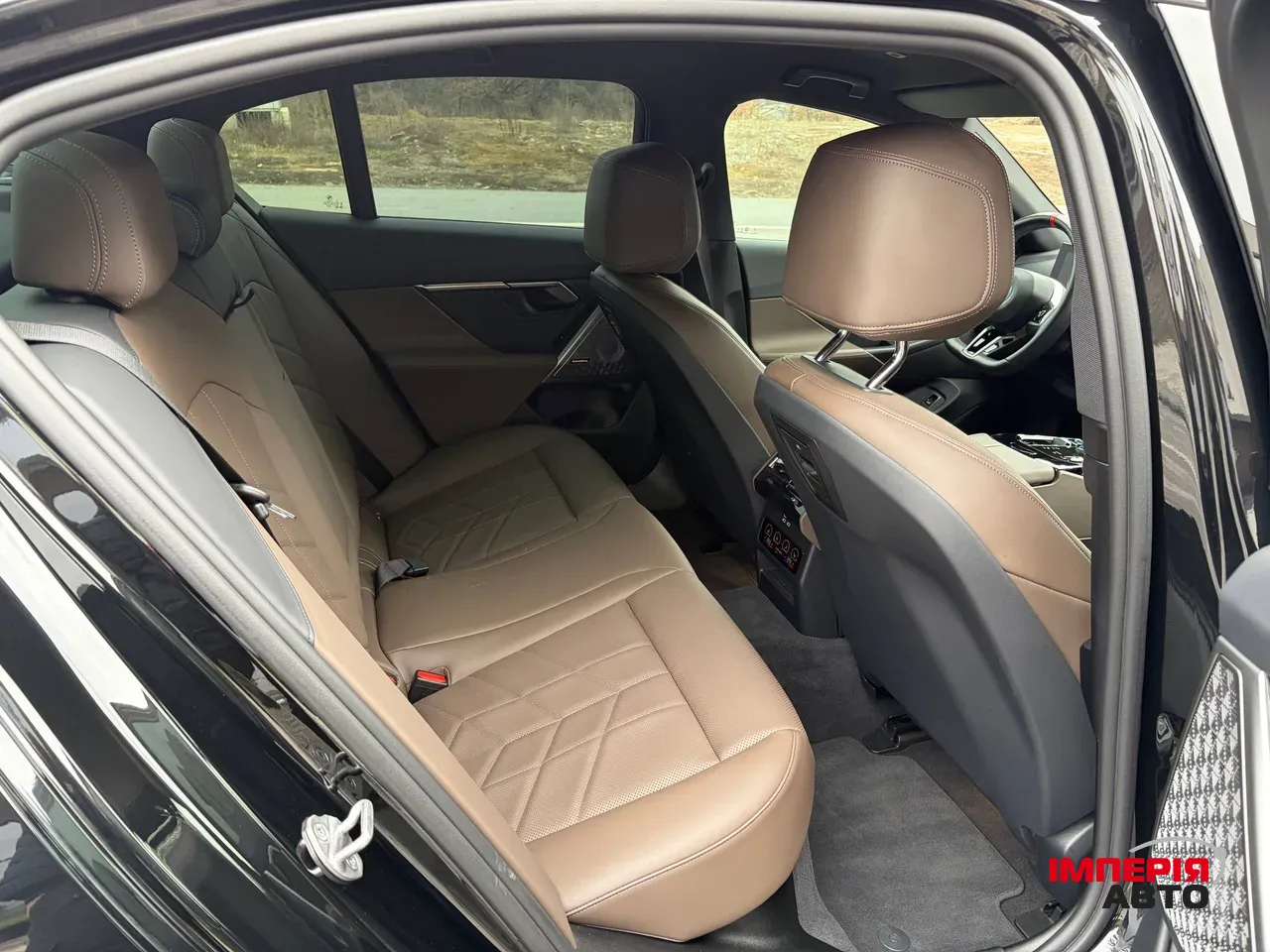 BMW i5 - фото 17