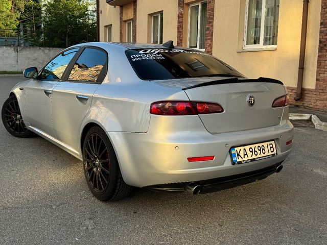 Alfa Romeo 159 - фото 3