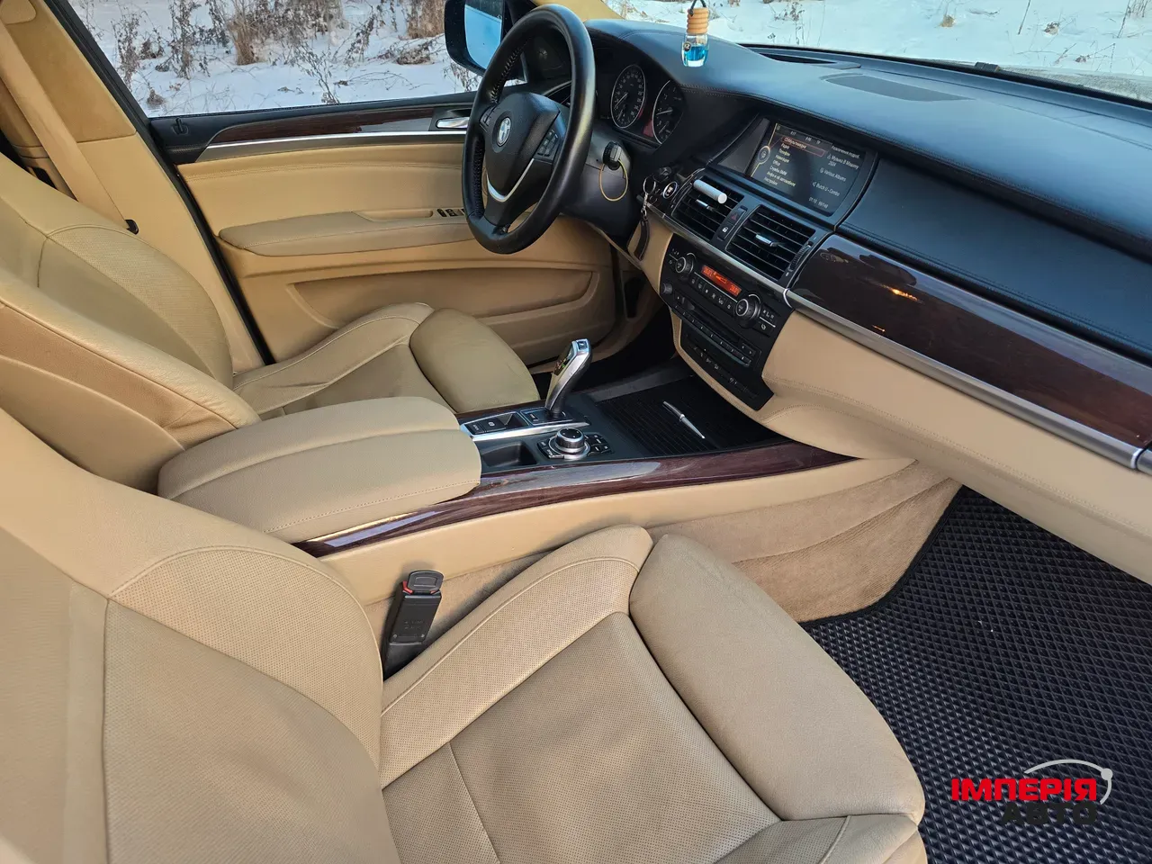 BMW X5 - фото 10