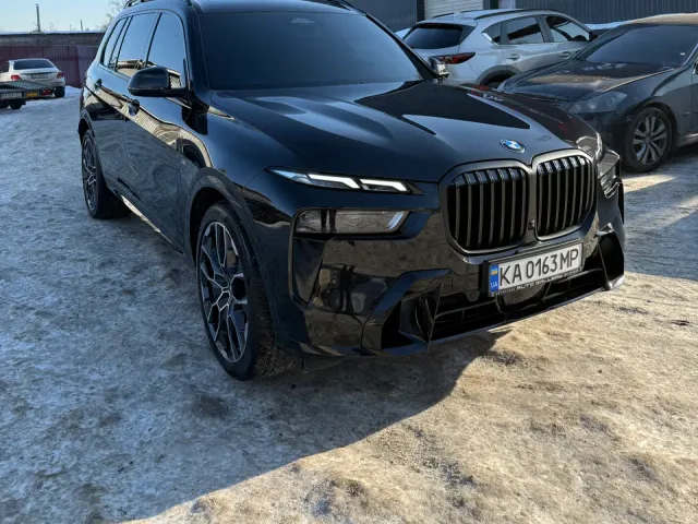 BMW X7 - фото 3