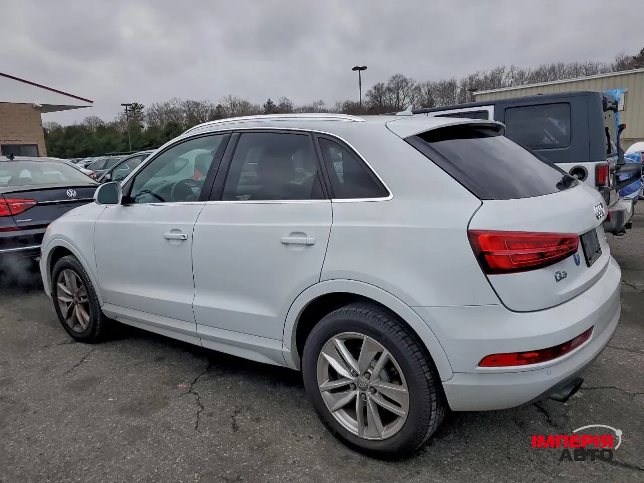 Audi Q3 - фото 4