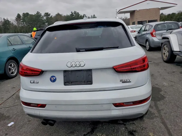 Audi Q3 - фото 5