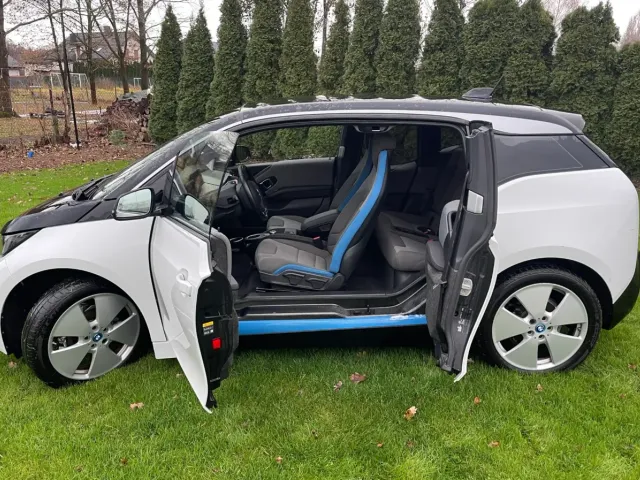 BMW i3 - фото 2